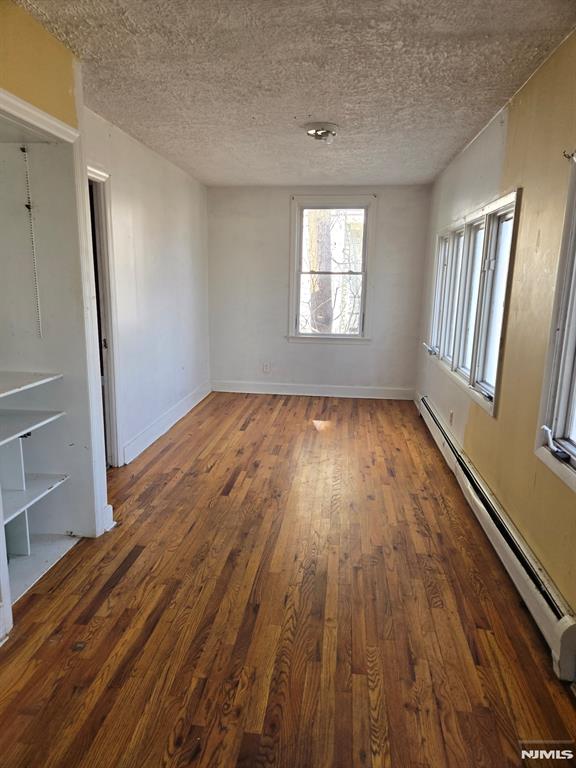 Englewood, New Jersey 07631, United States, 4 Bedrooms Bedrooms, ,2 BathroomsBathrooms,Residential,Pending,88867