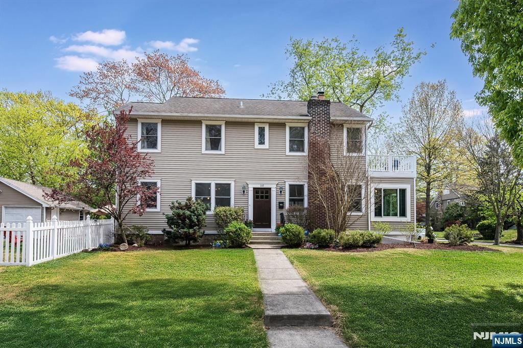Photo of 107 Main Street, Glen Rock, NJ 07452 (MLS # 26009402)