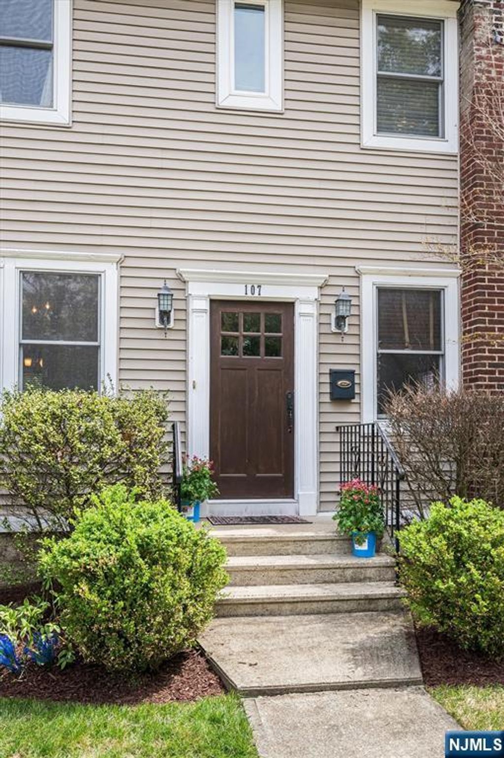 Photo of 107 Main Street, Glen Rock, NJ 07452 (MLS # 26009402)