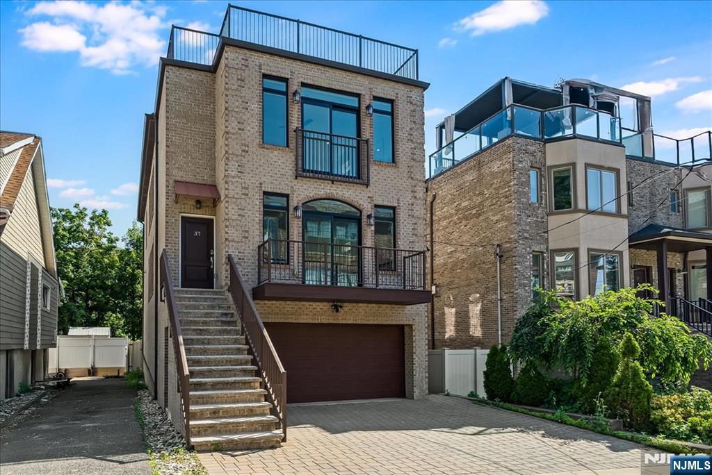 37 Winterburn Place