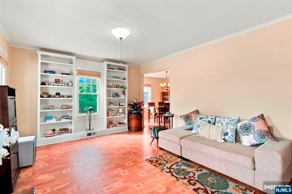 436 Northern Parkway