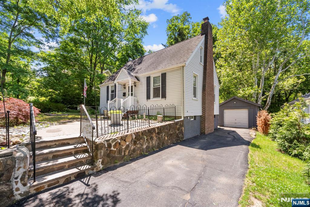 226 E Northfield Road