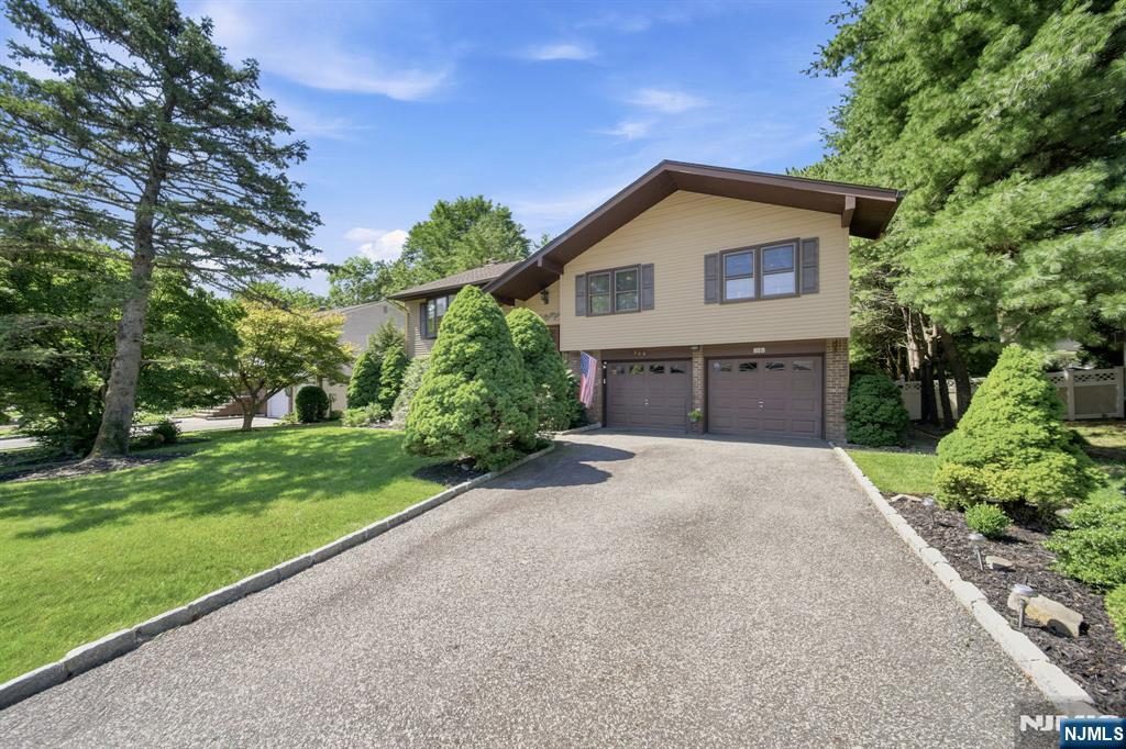 308 Loren Court