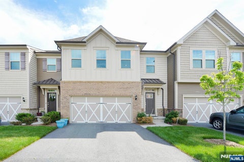 Photo of 27 Winfield Drive #903, Woodcliff Lake, NJ 07677 (MLS # 26027318)