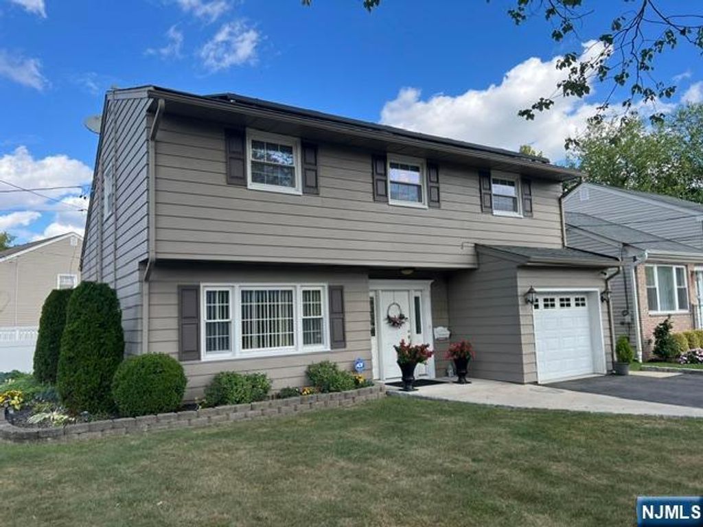 Photo of 26 Donna Court, Nutley, NJ 07110 (MLS # 25011590)