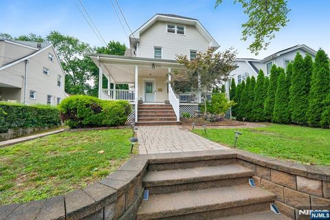 Photo of 244 Elm Avenue, Bogota, NJ 07603 (MLS # 26024305)