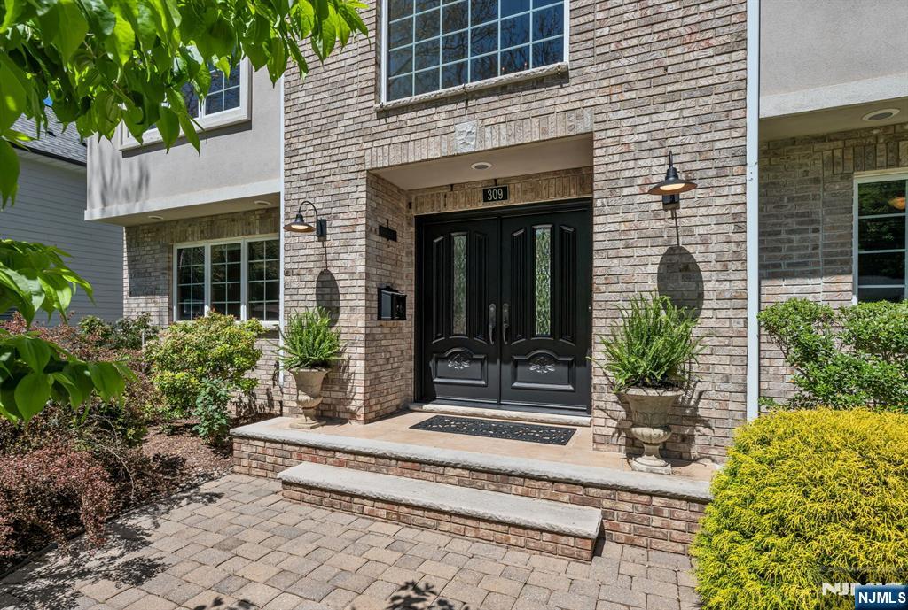 309 South Drive