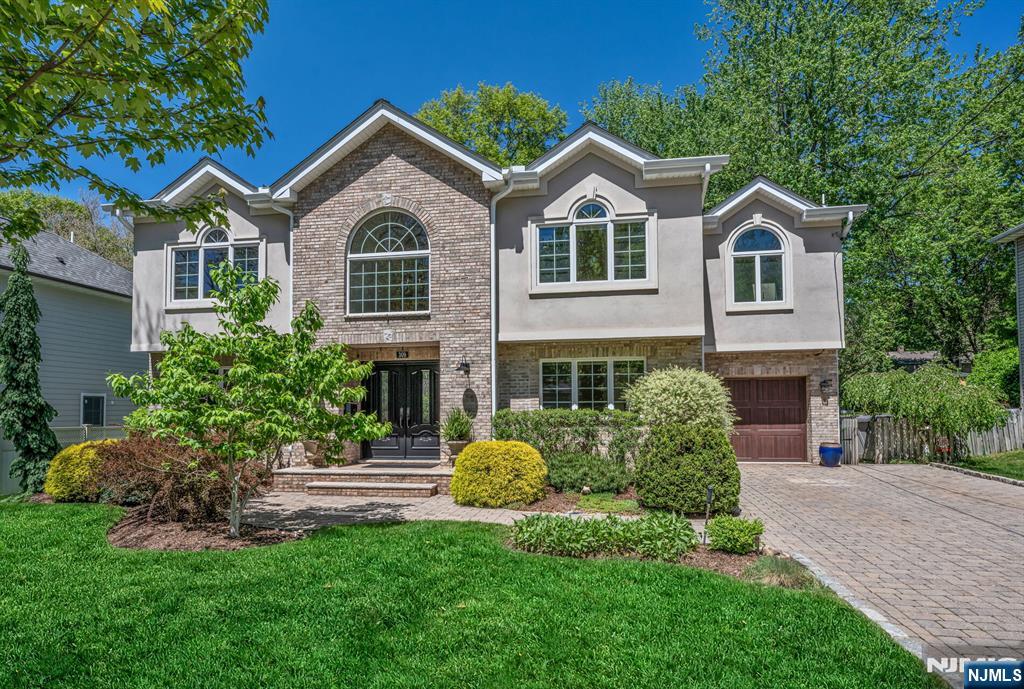 309 South Drive
