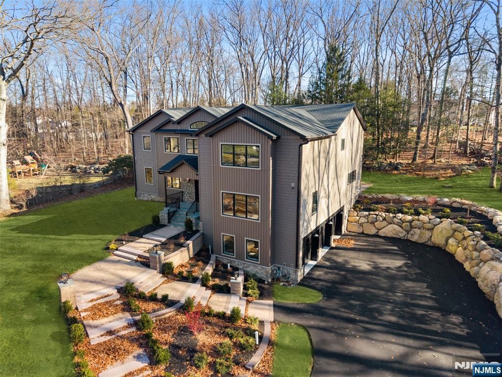 Photo of 206 Peterson Place, Ramsey, NJ 07446 (MLS # 25041833)