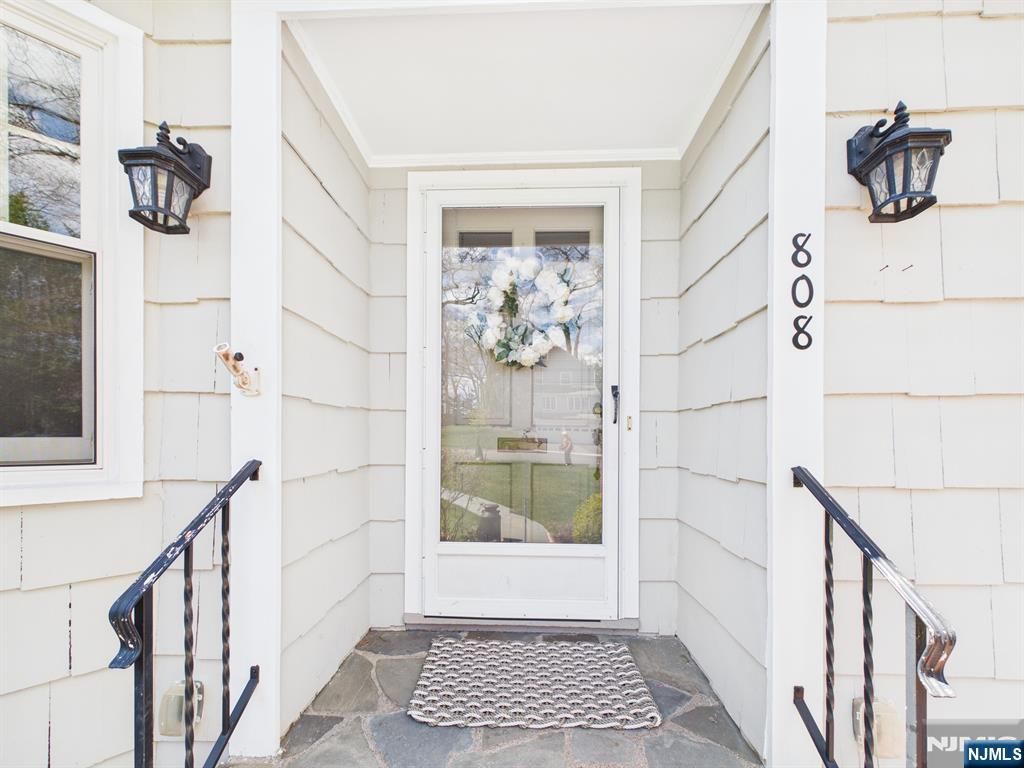 Photo of 808 Parsons Road, Ridgewood Village, NJ 07450 (MLS # 26011692)