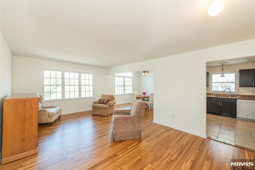 Photo of 34 Thomas Street, Caldwell, NJ 07006 (MLS # 26009062)