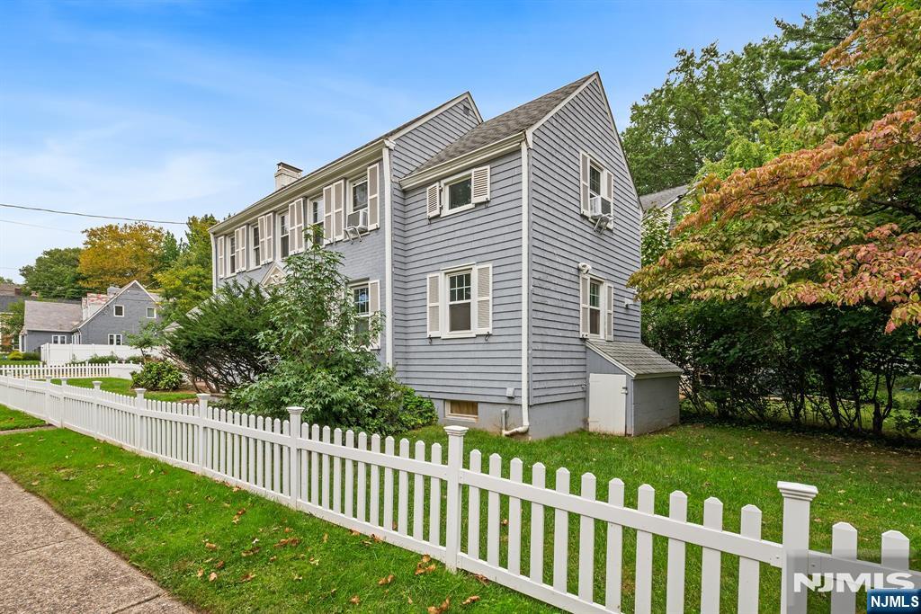 1187 Sussex Road
