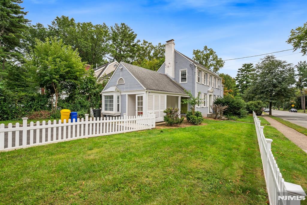 1187 Sussex Road