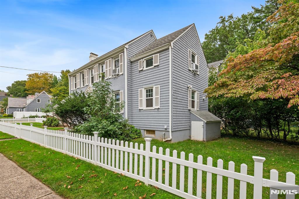 1187 Sussex Road