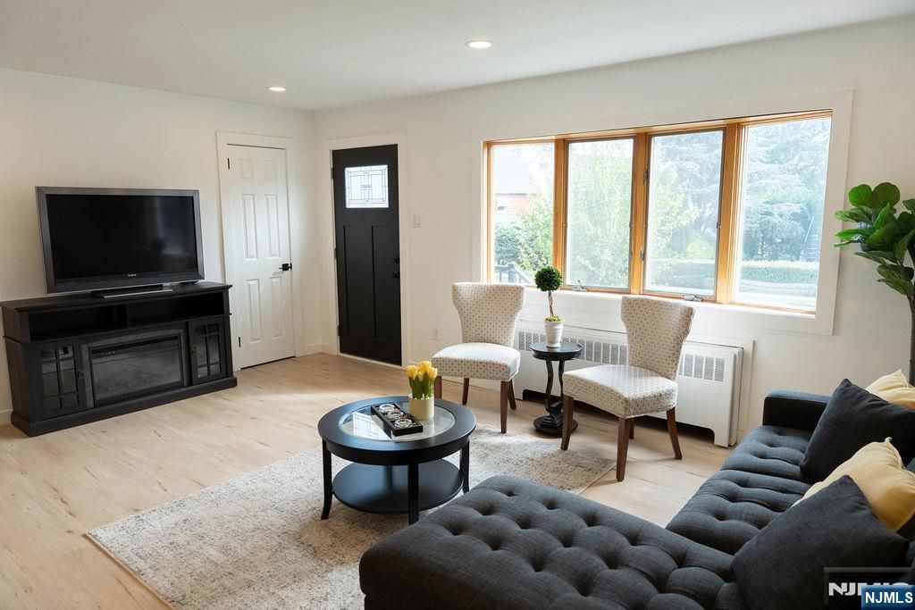 Photo of 78 Poplar Avenue, Little Ferry, NJ 07643 (MLS # 25036296)