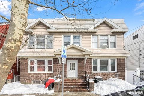 Photo of 36 Cortland Street, Newark, NJ 07105 (MLS # 26003609)