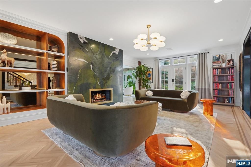 34 Oak Bend