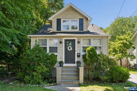 Photo of 160 Packard Avenue, Wyckoff, NJ 07481 (MLS # 26028496)