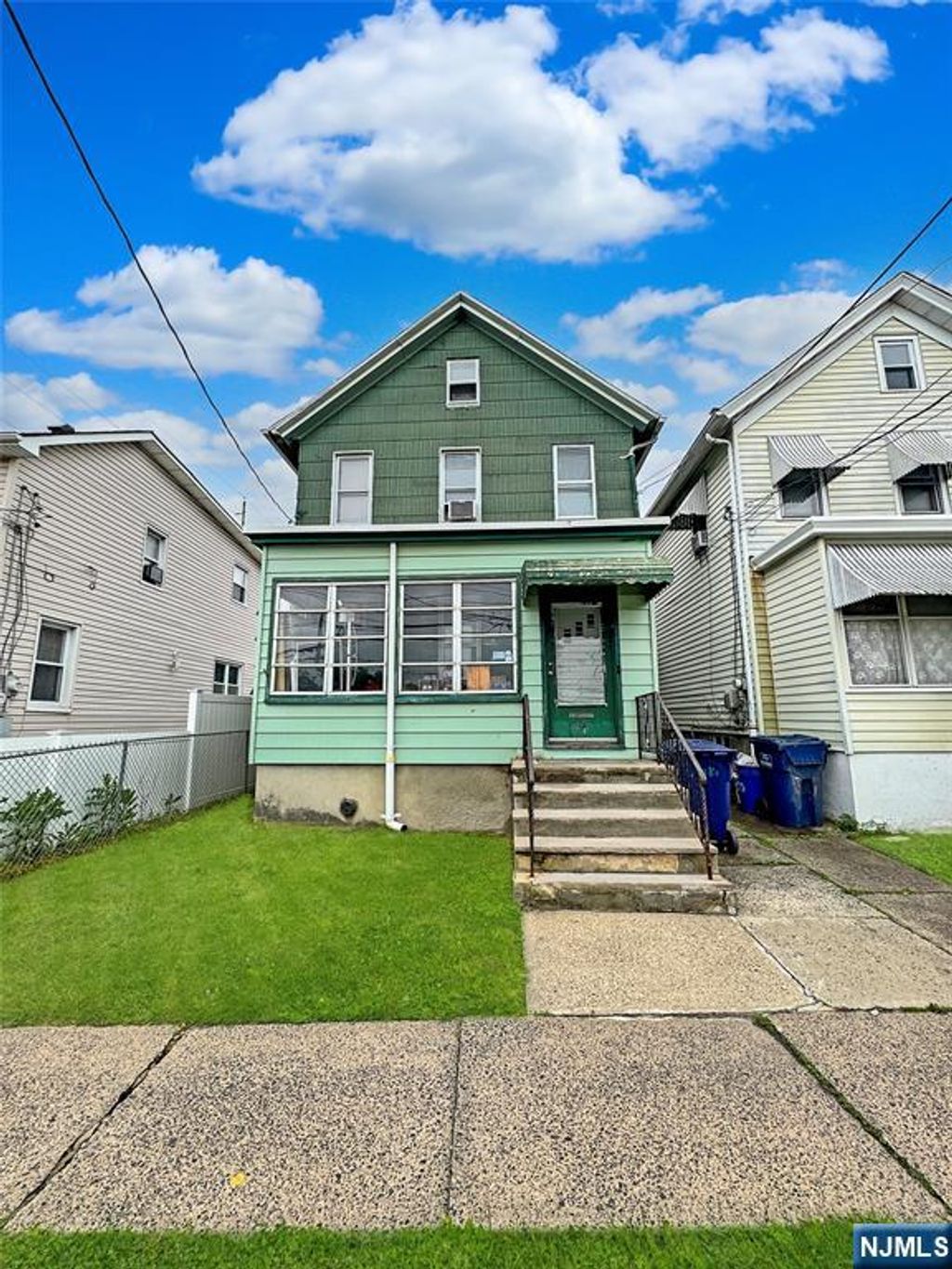 Photo of 113 Kansas Street, Hackensack, NJ 07601 (MLS # 25026655)