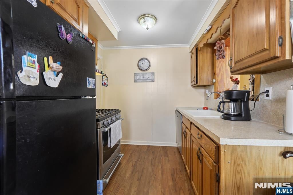86 Falmouth Avenue