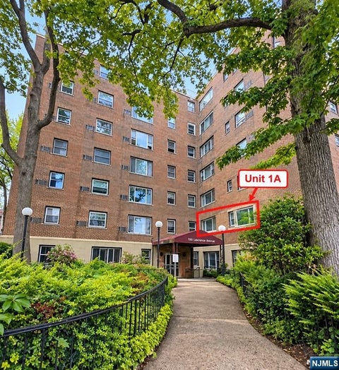 Photo of 2345 Linwood AVE #1A, Fort Lee, NJ 07024 (MLS # 26034904)