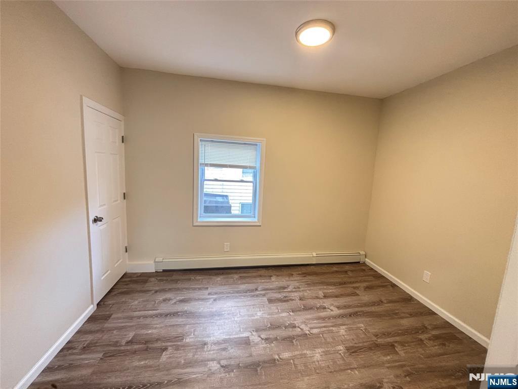 42 Maple Avenue 2