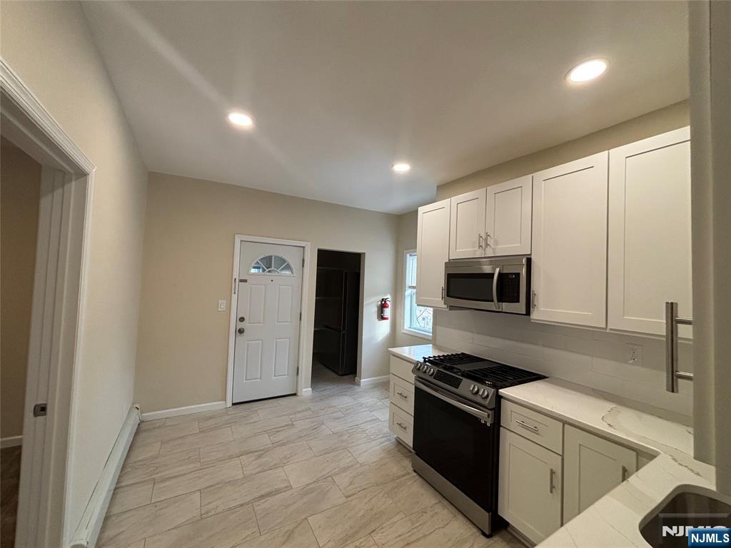 42 Maple Avenue 2