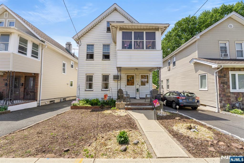 Property for Sale at 487 Centre Street, Nutley, New Jersey - Bedrooms: 4 
Bathrooms: 2 
Rooms: 11  - $599,000