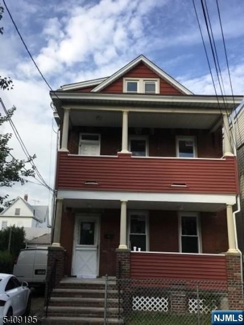 Photo of 15 Harrison Place, Clifton, NJ 07011 (MLS # 26010230)