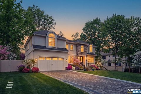 8 Ranch Lane Closter NJ 07624