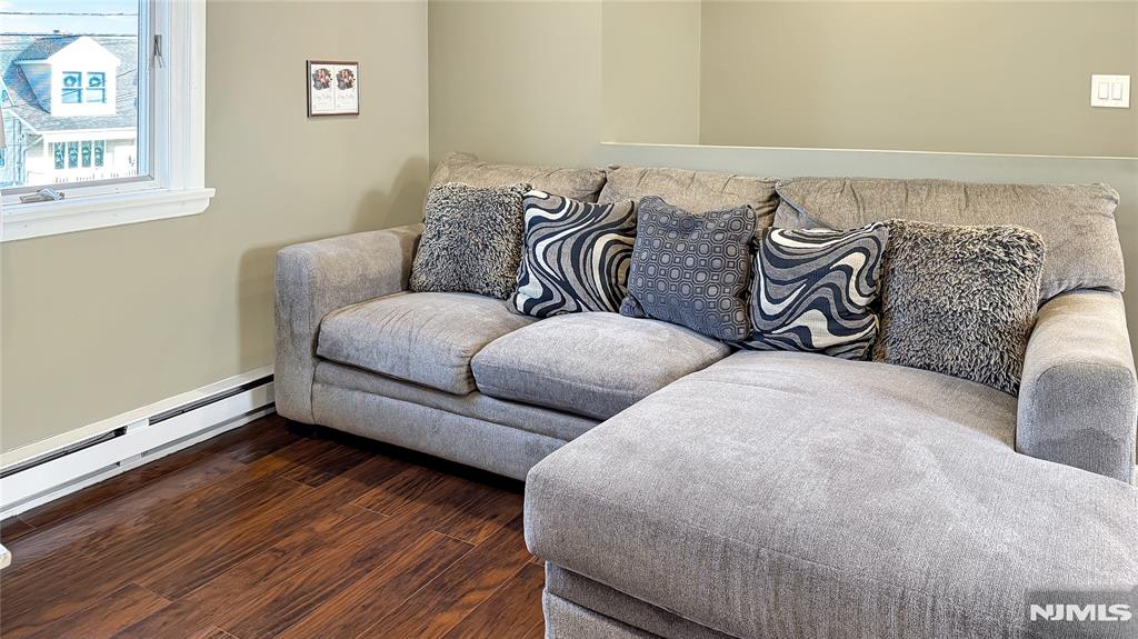 154 Charlton Avenue 2