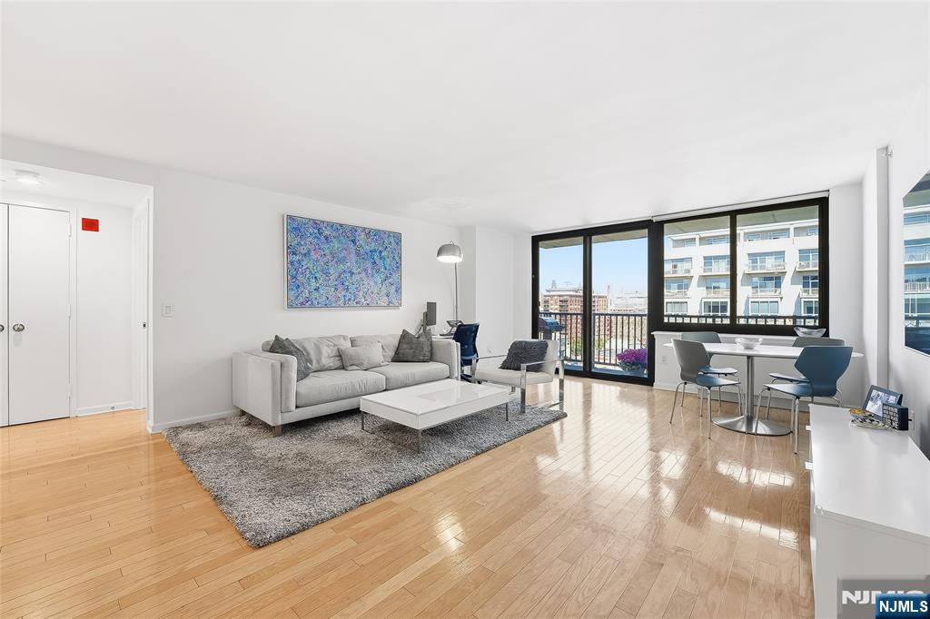 700 Grove Street 11A