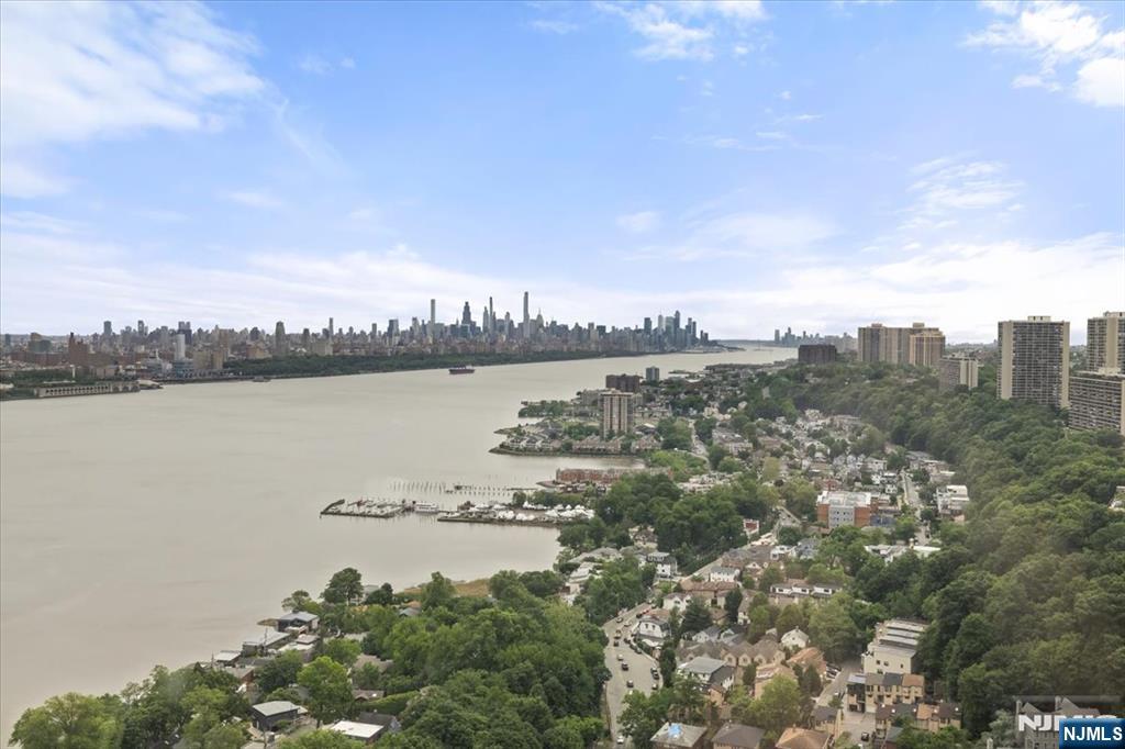 100 Old Palisade Road 3408