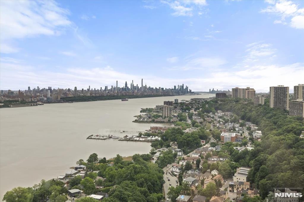 100 Old Palisade Road 3408