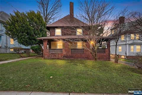 458 Fairview Avenue Orange NJ 07050