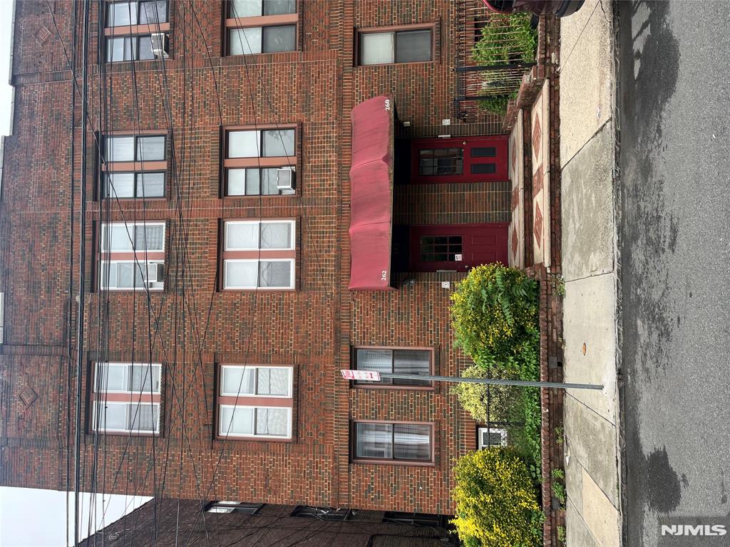 262 W Clendenny Avenue 6, Jersey City, New Jersey - 1 Bedrooms  
1 Bathrooms - 