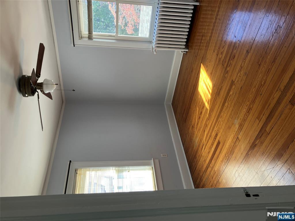 490 Washington Avenue 2nd floor