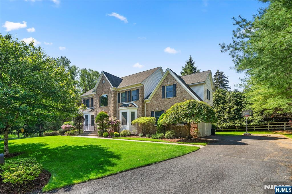 4 Michelle Court