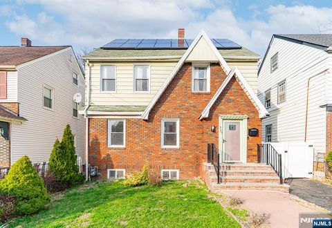 327 Field Place Hillside NJ 07205