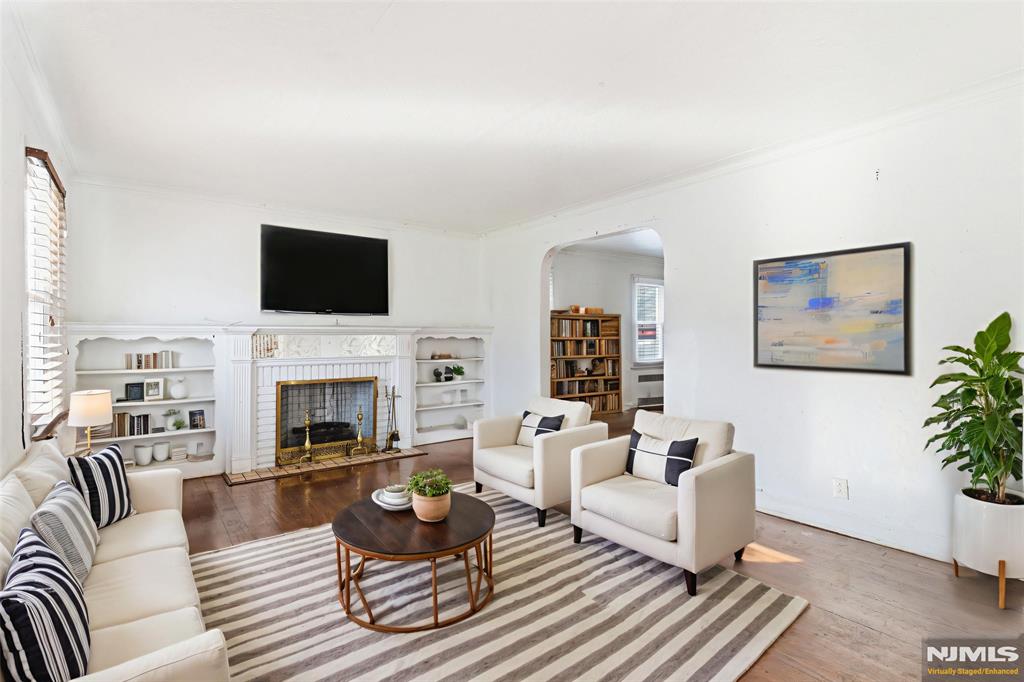 327 Field Place