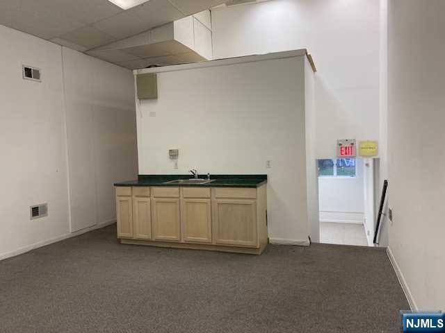 75 W Pleasant Avenue