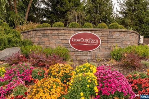 56 Fox Run Drive 56 Englewood NJ 07631