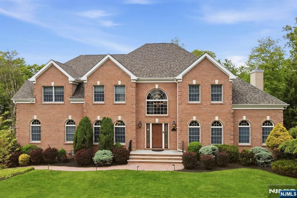 Photo of 9 Cornerstone Way, Livingston, NJ 07039 (MLS # 26017678)