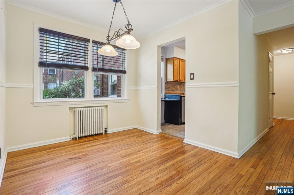 349 Bloomfield 53
