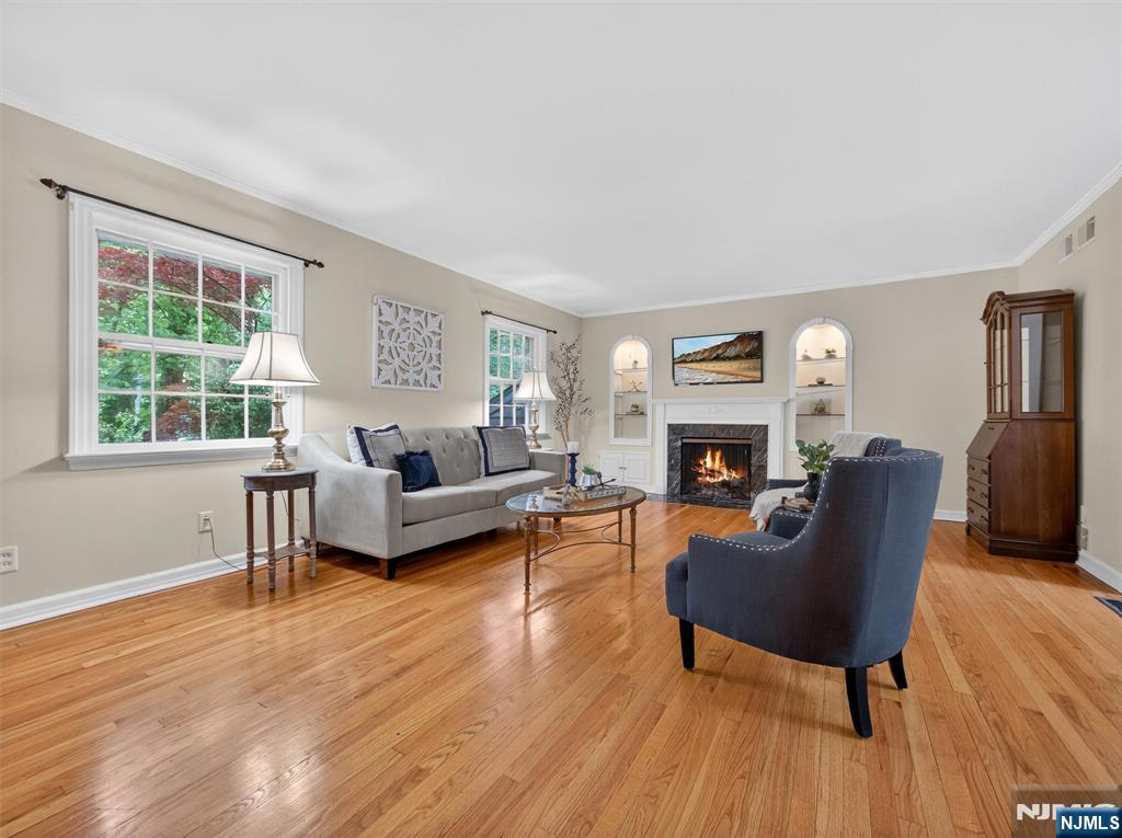 306 Cedar Hill Avenue