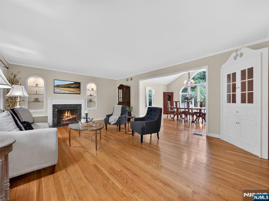 306 Cedar Hill Avenue