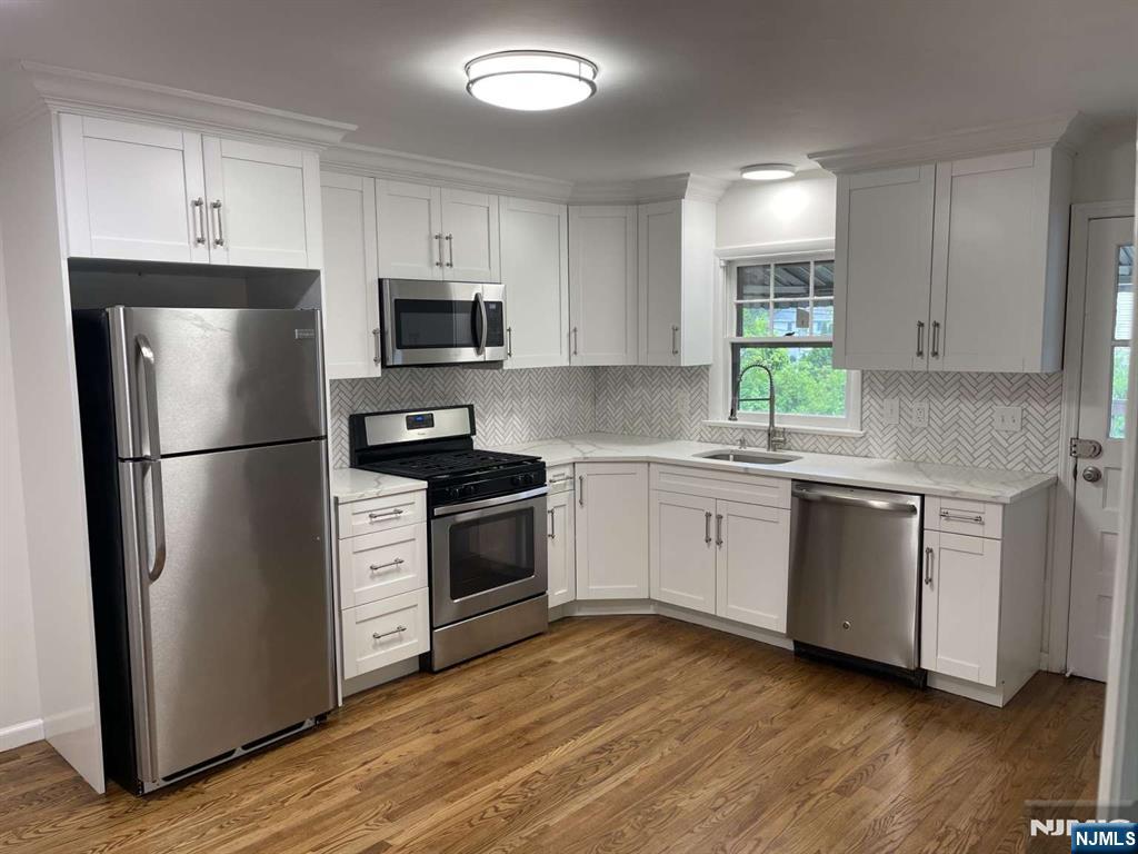 41 Locust Avenue