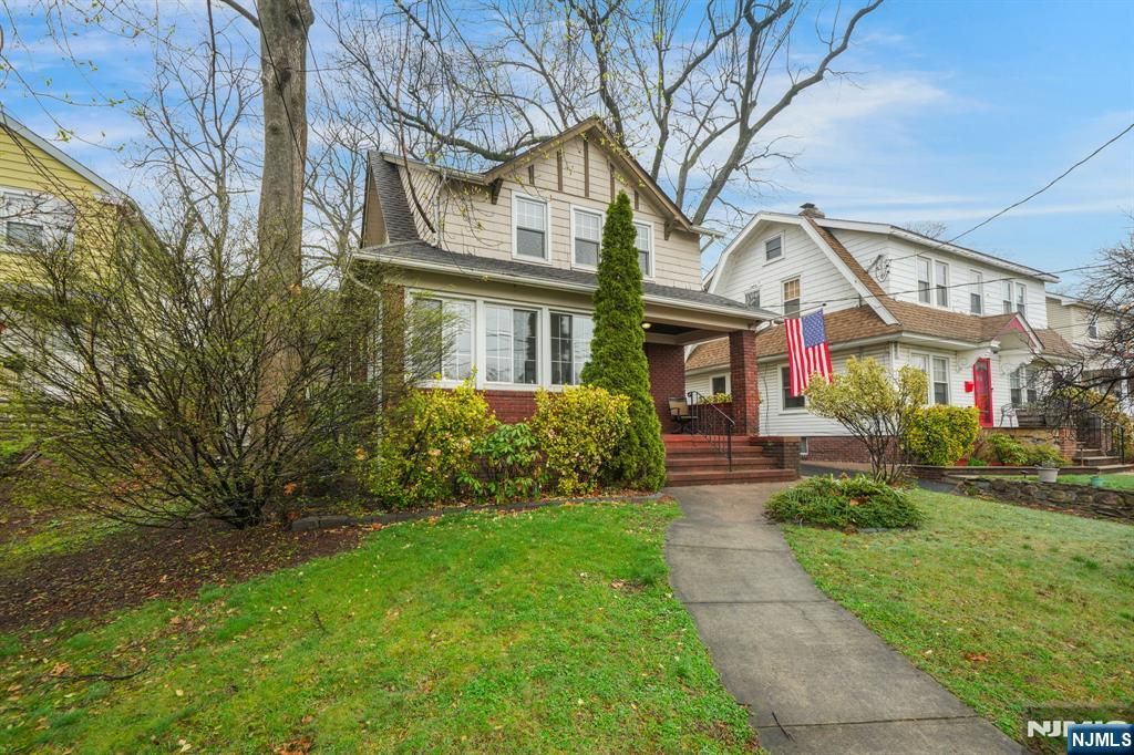 Photo of 265 Union Avenue, Belleville, NJ 07109 (MLS # 26013670)