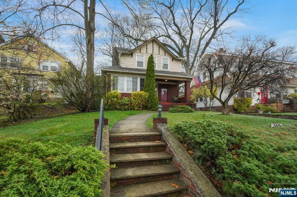 Photo of 265 Union Avenue, Belleville, NJ 07109 (MLS # 26013670)