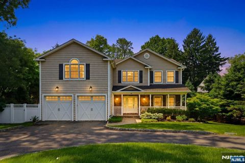 Photo of 42 Spring Valley RD, Montvale, NJ 07645 (MLS # 26023910)